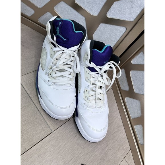 Air Jordan 5 sz 9 Retro 2013 Men basketball sneakers 136027-108 White Purple main image 11